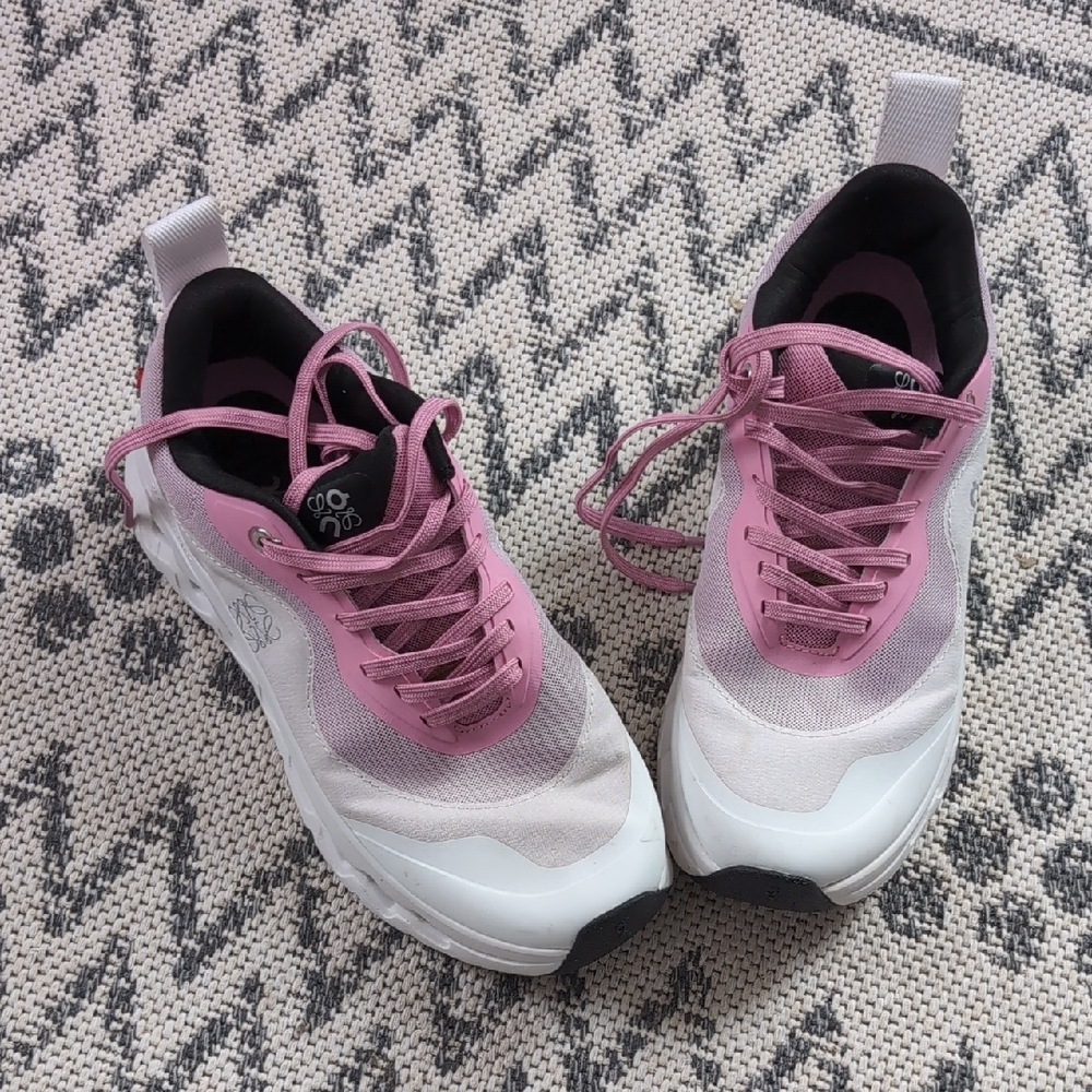 Loewe X On Cloud Cloudtilt White/Pink